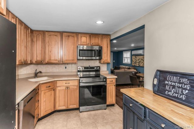 102 Willett Avenue, Sayville, NY 11782