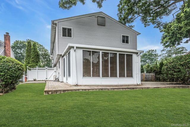 102 Willett Avenue, Sayville, NY 11782