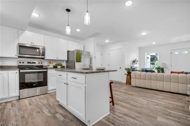 5239 Forest Avenue, Maple Heights, OH 44137