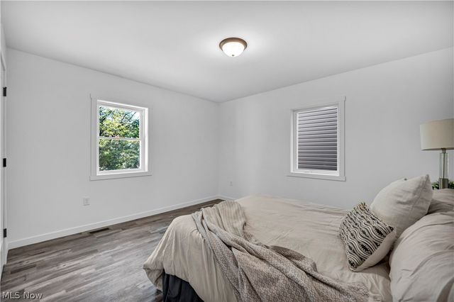 5239 Forest Avenue, Maple Heights, OH 44137