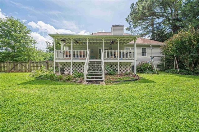 1400 White City Drive, Canton, GA 30115