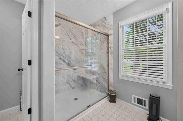 1400 White City Drive, Canton, GA 30115