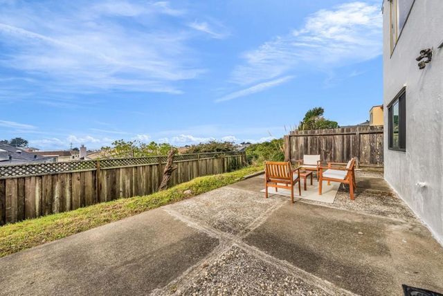 162 Eastridge Circle, Pacifica, CA 94044