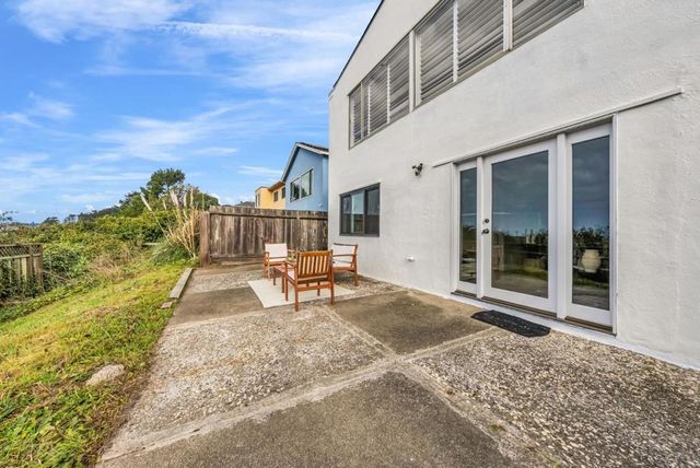 162 Eastridge Circle, Pacifica, CA 94044