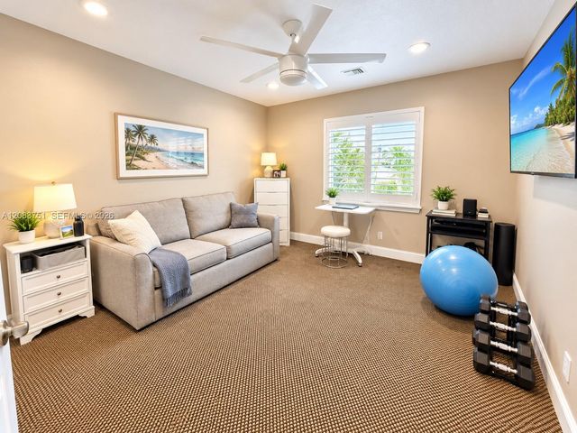 1165 Manor Court, Weston, FL 33326