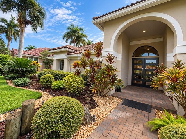 1165 Manor Court, Weston, FL 33326