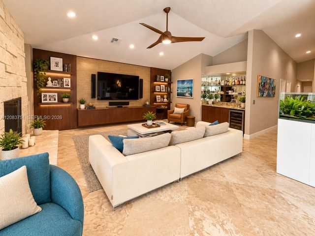 1165 Manor Court, Weston, FL 33326