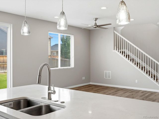 206 S Kewaunee Way, Aurora, CO 80018