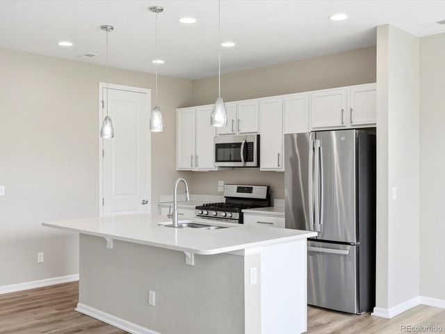 206 S Kewaunee Way, Aurora, CO 80018