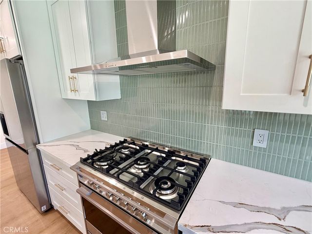 22130 Gault Street, Canoga Park, CA 91303