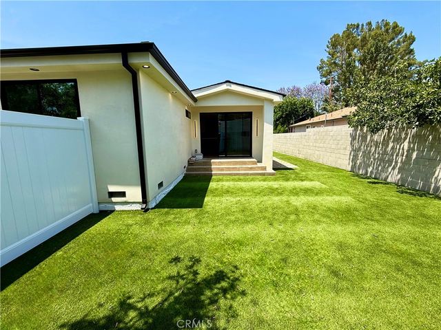 22130 Gault Street, Canoga Park, CA 91303