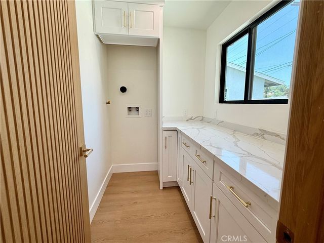 22130 Gault Street, Canoga Park, CA 91303