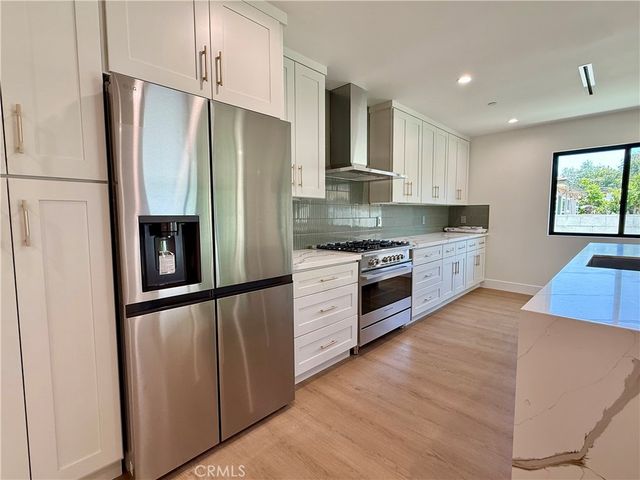 22130 Gault Street, Canoga Park, CA 91303