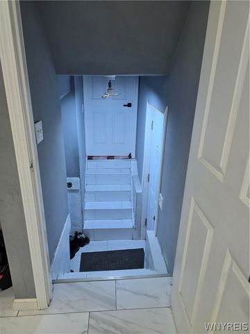 30 Jackson Avenue, Lackawanna, NY 14218