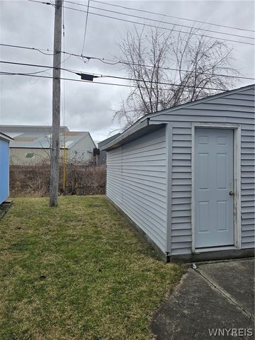 30 Jackson Avenue, Lackawanna, NY 14218