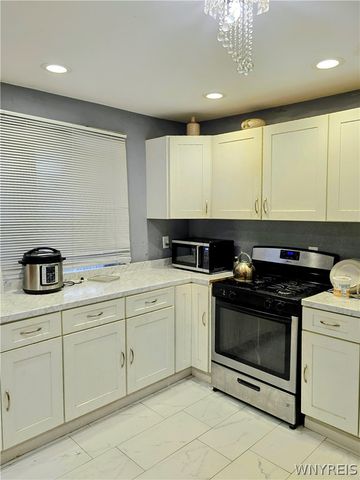 30 Jackson Avenue, Lackawanna, NY 14218