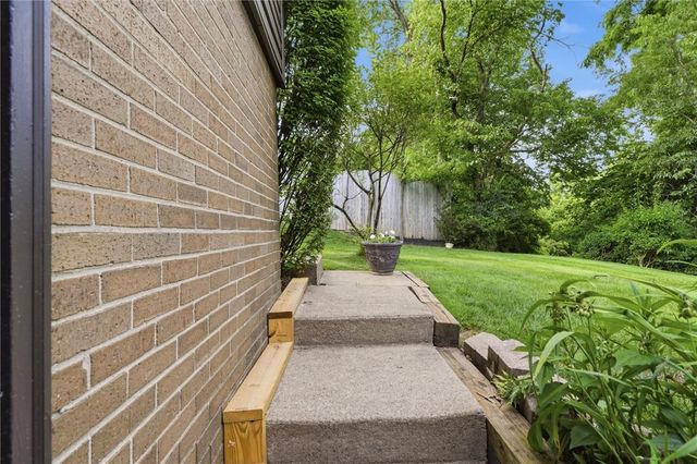 124 Windsor Court, Monroeville, PA 15146