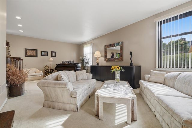 124 Windsor Court, Monroeville, PA 15146