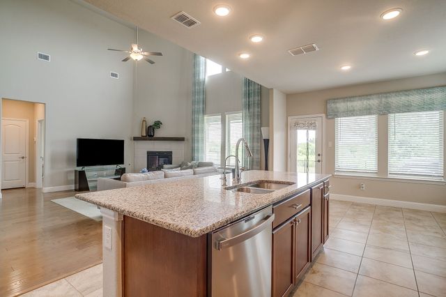 9620 Abington Avenue, Fort Worth, TX 76131
