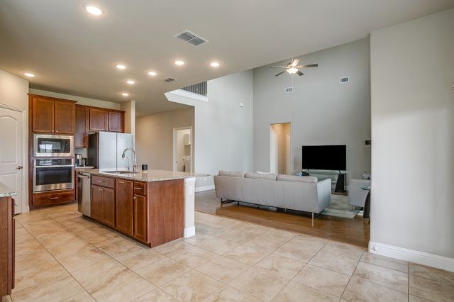 9620 Abington Avenue, Fort Worth, TX 76131
