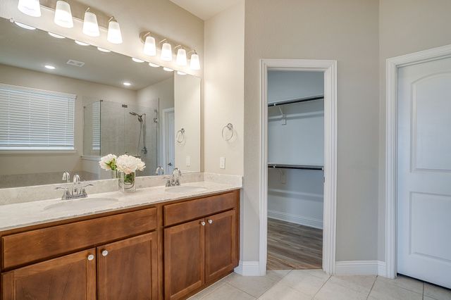 9620 Abington Avenue, Fort Worth, TX 76131