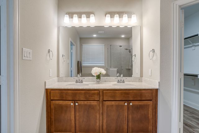 9620 Abington Avenue, Fort Worth, TX 76131
