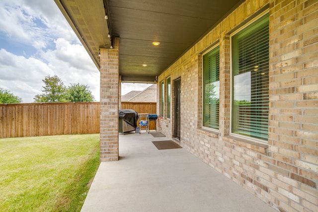 9620 Abington Avenue, Fort Worth, TX 76131