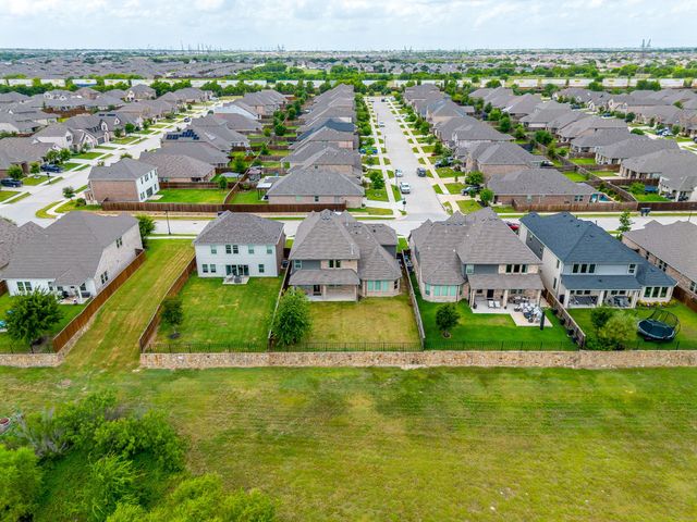 9620 Abington Avenue, Fort Worth, TX 76131