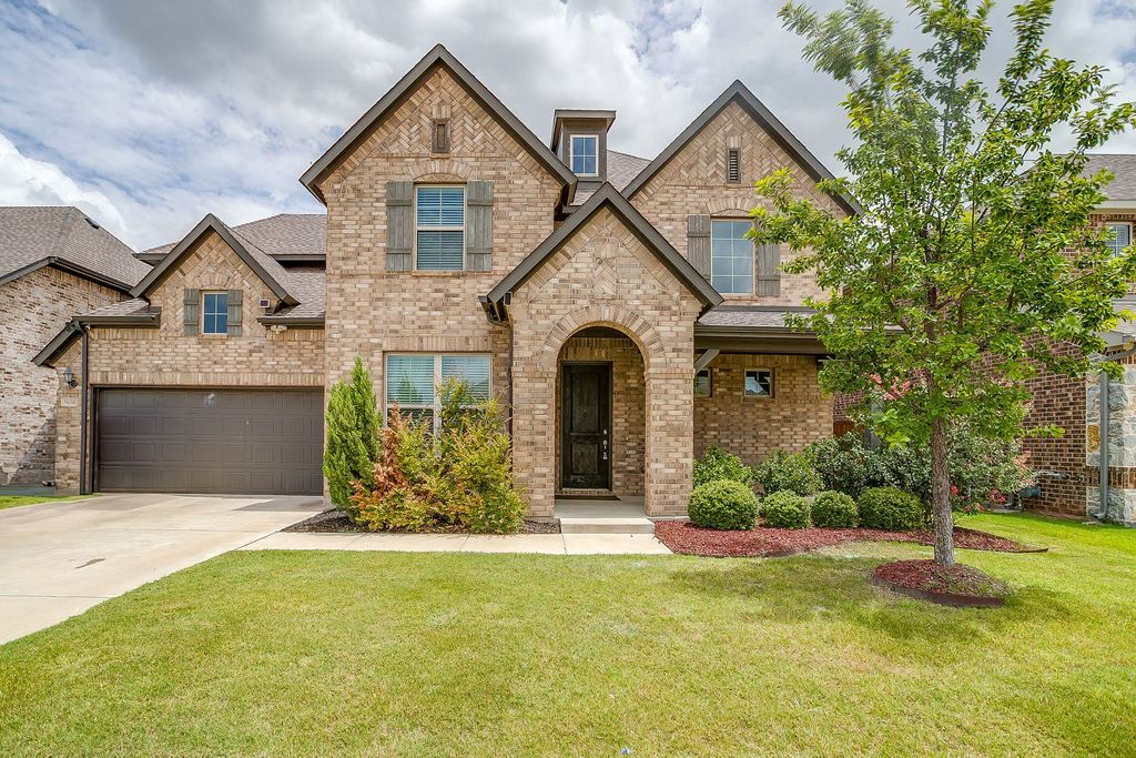 9620 Abington Avenue, Fort Worth, TX 76131
