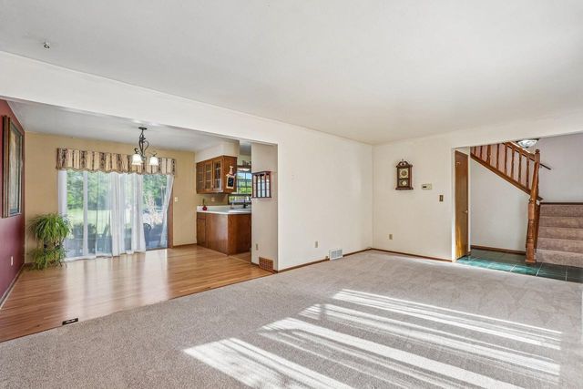205 Fox Glen ROAD, Fredonia, WI 53021