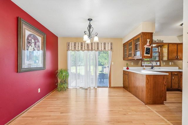 205 Fox Glen ROAD, Fredonia, WI 53021