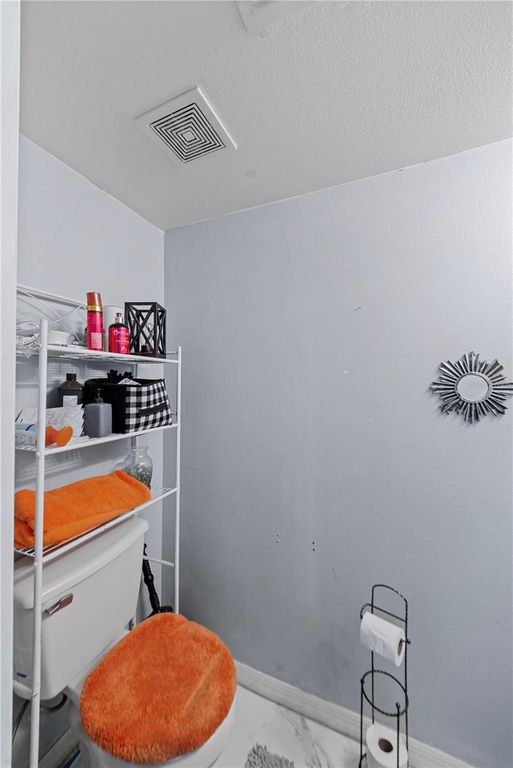 Image 16 of property listing at 12965 TRIBUTE DRIVE, Riverview, FL 33578