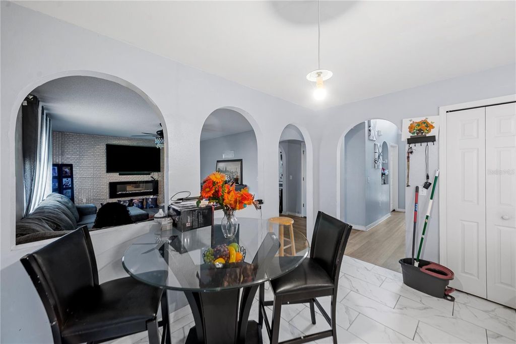 Image 3 of property listing at 12965 TRIBUTE DRIVE, Riverview, FL 33578