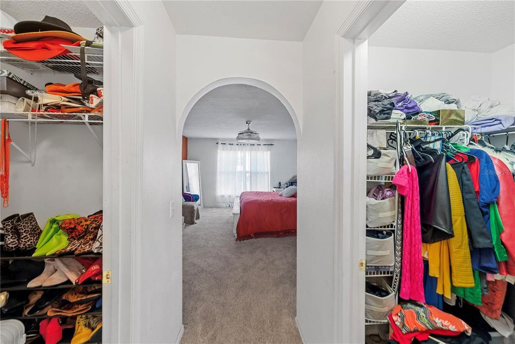 Image 24 of property listing at 12965 TRIBUTE DRIVE, Riverview, FL 33578