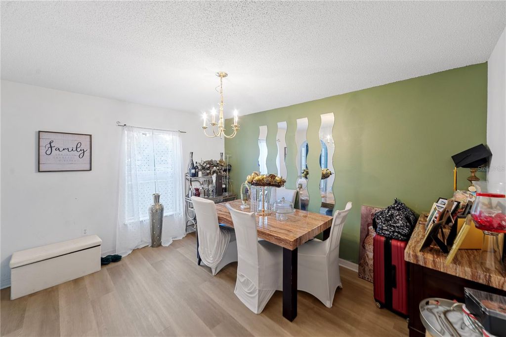 Image 28 of property listing at 12965 TRIBUTE DRIVE, Riverview, FL 33578