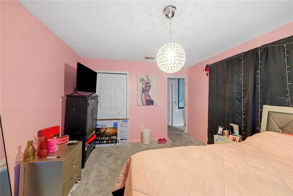 Image 30 of property listing at 12965 TRIBUTE DRIVE, Riverview, FL 33578