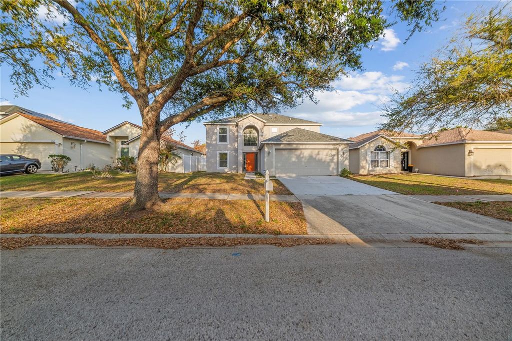 Image 43 of property listing at 12965 TRIBUTE DRIVE, Riverview, FL 33578