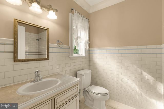 606 KENTLAND DR, Great Falls, VA 22066