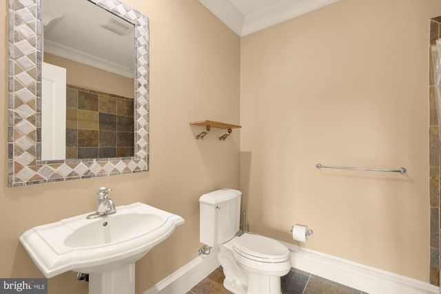 606 KENTLAND DR, Great Falls, VA 22066