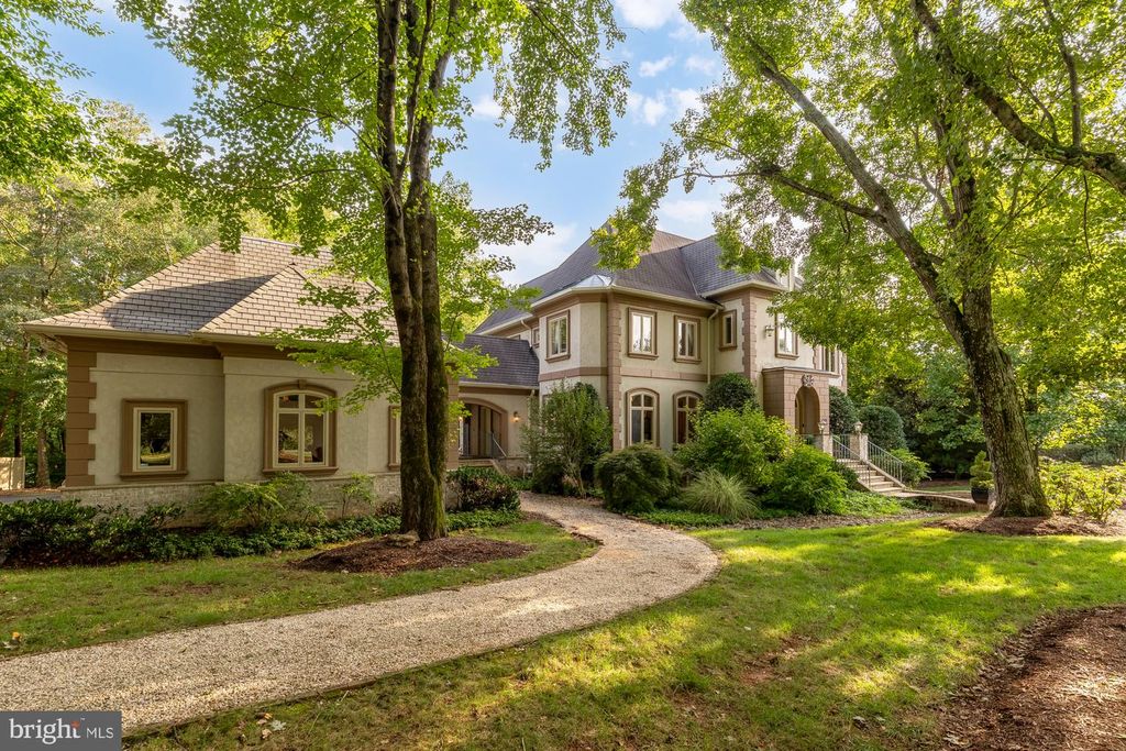 606 KENTLAND DR, Great Falls, VA 22066