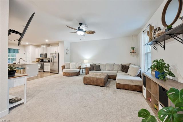 1808 Aft WAY, Chesapeake, VA 23323