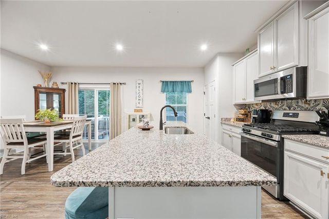 1808 Aft WAY, Chesapeake, VA 23323