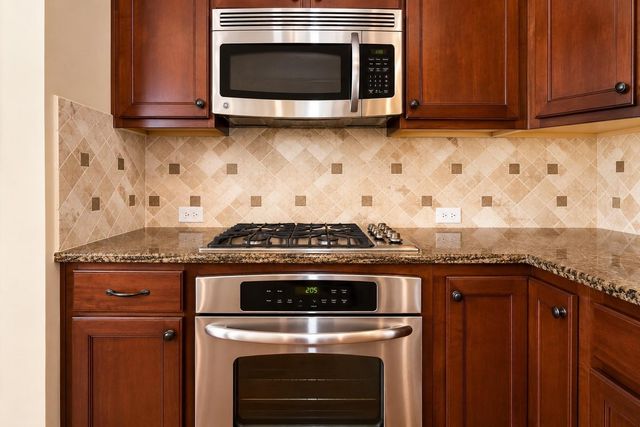 2711 Kestrel Trace Lane, Katy, TX 77494