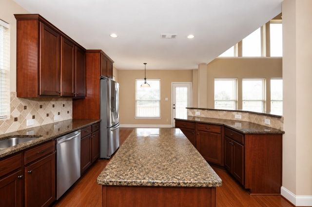 2711 Kestrel Trace Lane, Katy, TX 77494