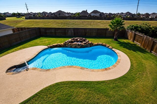 2711 Kestrel Trace Lane, Katy, TX 77494