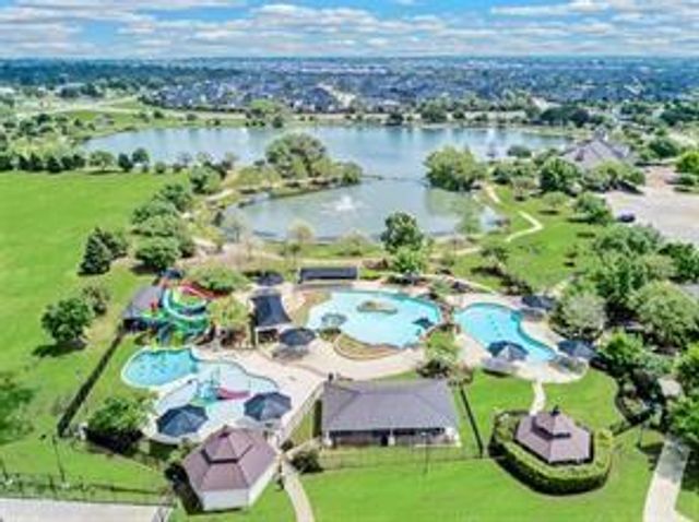 2711 Kestrel Trace Lane, Katy, TX 77494