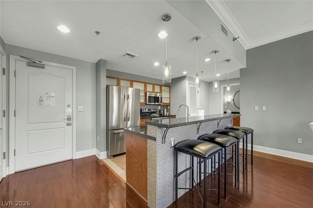 30 Strada Di Villaggio 205, Henderson, NV 89011