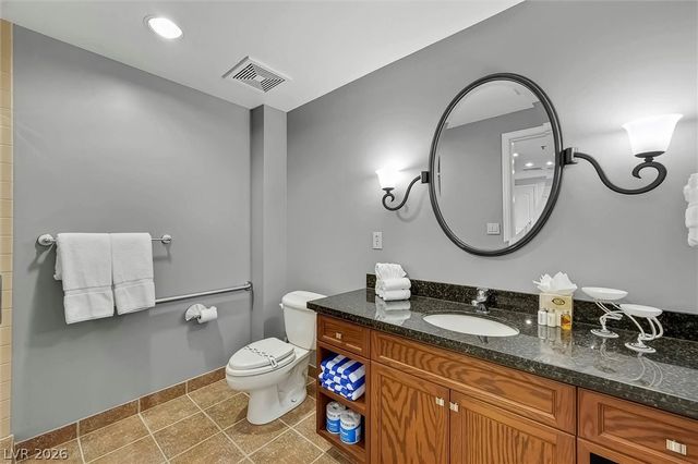 30 Strada Di Villaggio 205, Henderson, NV 89011