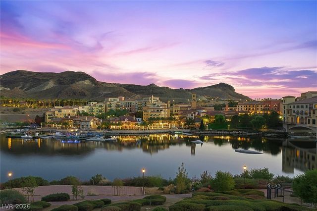 30 Strada Di Villaggio 205, Henderson, NV 89011