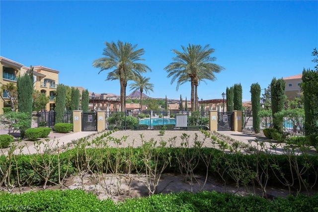 30 Strada Di Villaggio 205, Henderson, NV 89011